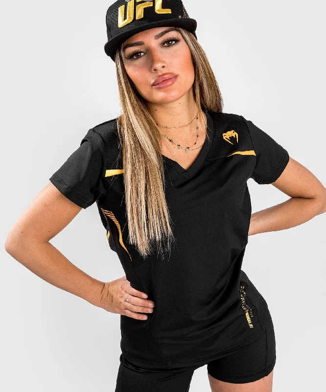 Venum Tempest 2.0 Women’s Dry tech T-shirt – Black/Gold